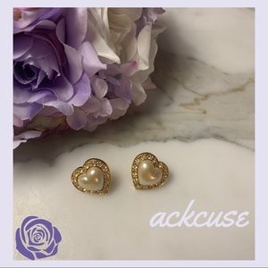 Vintage Heart Pearl Earrings